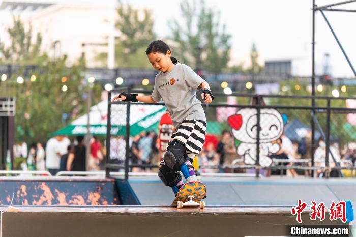 体育+夜间经济：点亮灯光、串联运动与文化，让