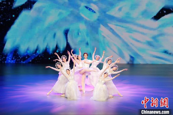 呼伦贝尔十四冬闭幕式：往日时光定格冰雪记忆