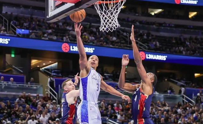 哈登加盟骑士首秀爆发 骑士爆冷复仇魔术豪取