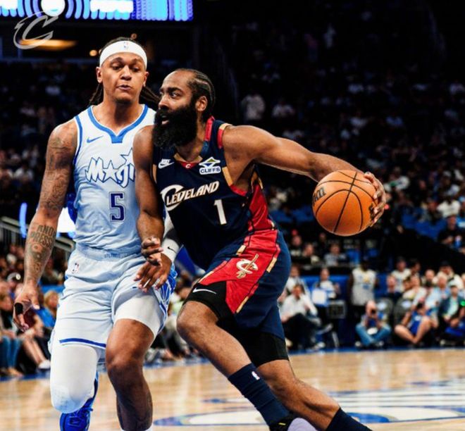 哈登加盟骑士首秀爆发 骑士爆冷复仇魔术豪取