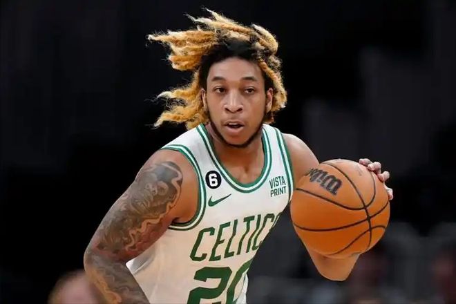 火箭签约冠军后卫 JD戴维斯，周最佳出炉，湖人