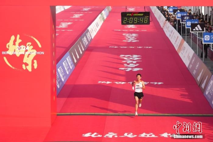 隐者陈天宇以稳健节奏与顽强意志，带动中国马