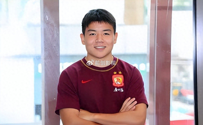 徐彬或回归狼队青年联赛 青岛西海岸后防核心引